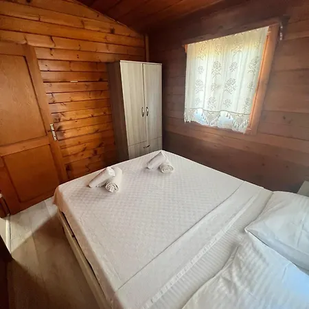 Woodentowns-ahsap Evler B&B *