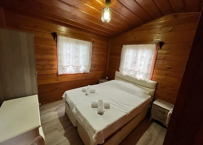 Woodentowns-ahsap Evler Nocleg ze śniadaniem 3*