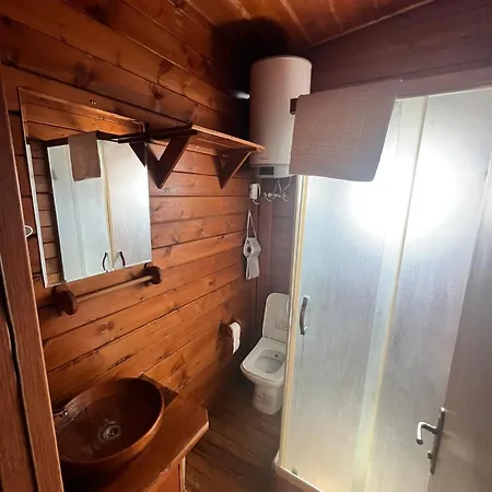 Woodentowns-ahsap Evler Bed & Breakfast *
