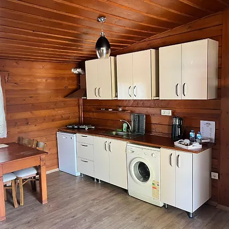 Bed & Breakfast Woodentowns-ahsap Evler Bitez