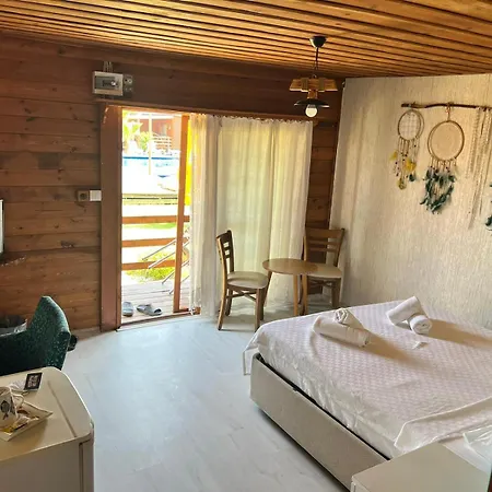 Woodentowns-ahsap Evler Bed & Breakfast Bitez