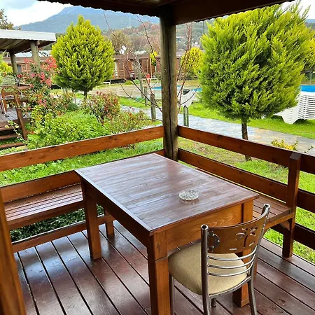 Bed & Breakfast Woodentowns-ahsap Evler