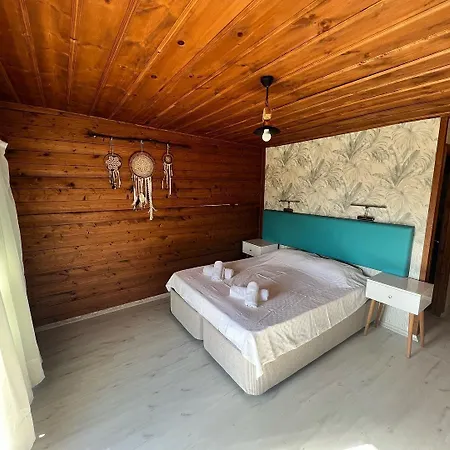 Woodentowns-ahsap Evler Bed & Breakfast