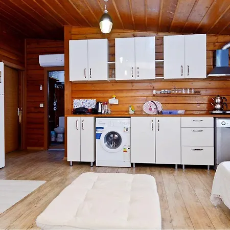 Bed & Breakfast Woodentowns-ahsap Evler Bitez