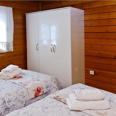Bed & Breakfast Woodentowns-ahsap Evler Bitez