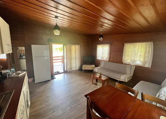 Bed & Breakfast Woodentowns-ahsap Evler 3*