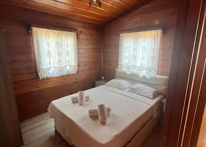 Bed & Breakfast Woodentowns-ahsap Evler 3*