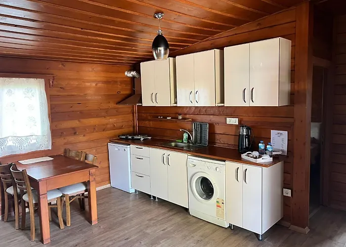 Bed & Breakfast Woodentowns-ahsap Evler Bitez