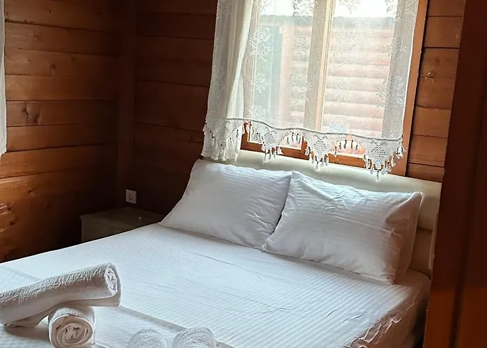 Bed & Breakfast Woodentowns-ahsap Evler 3*